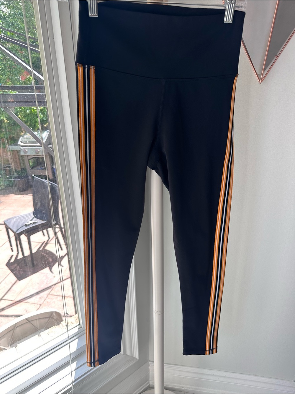TNA ARITZIA Y2K Black Straight Leggings Orange White Sport Stripe Size Medium